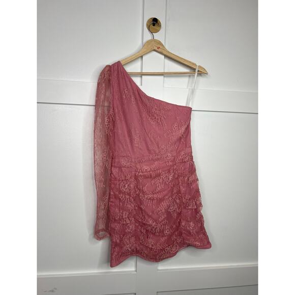 NWT Majorelle Ilaria One Shoulder Lace Overlay Mini Dress Pretty Pink Size: M - Picture 6 of 7